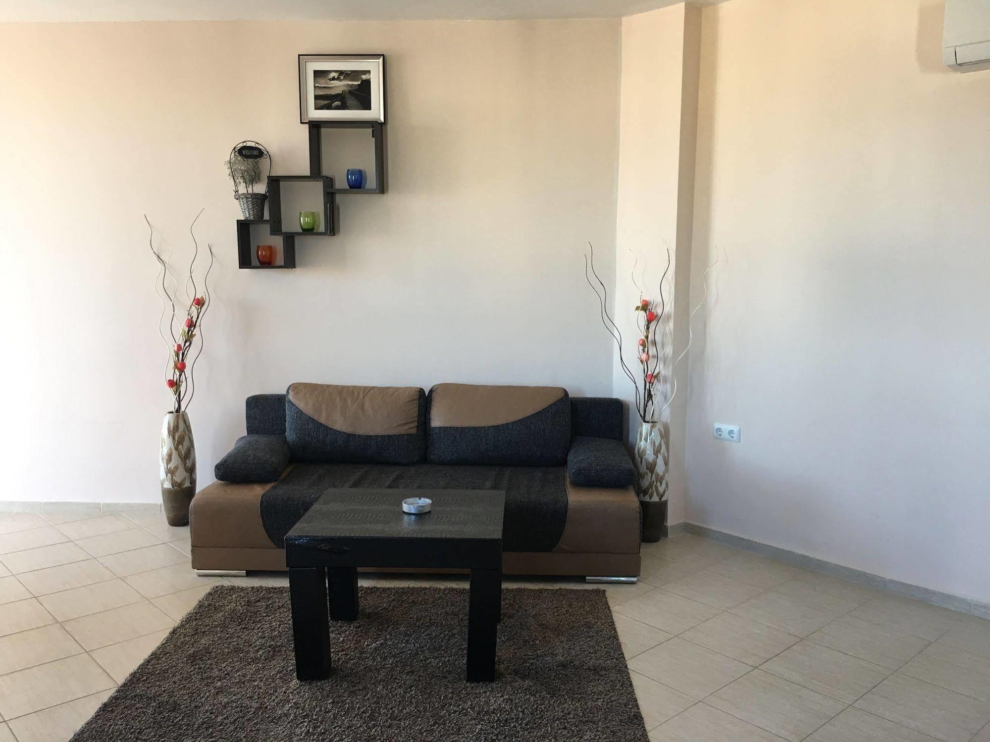 Arizona Del Mar Apartment เปาโมเรีย ภายนอก รูปภาพ